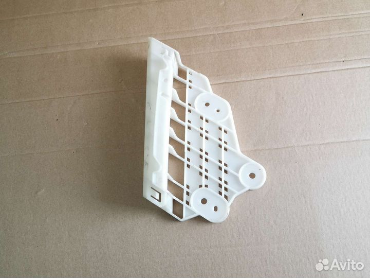 Кронштейн фары левый Infiniti Q50 V37 оригинал б\у