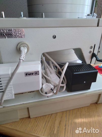 Швейная машина veritas