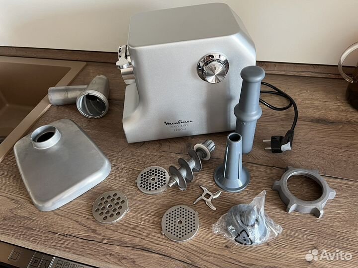 Электромясорубка Moulinex HV10 ME856D32 Silver