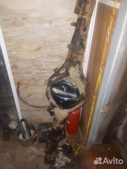 Чулок заднего моста Митсубиши л200 2008г