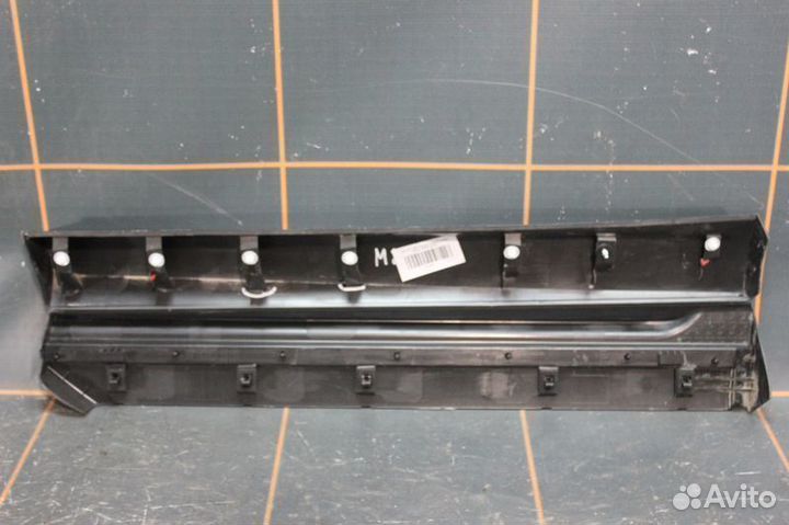 Накладка двери задней правой - Lexus RX 4