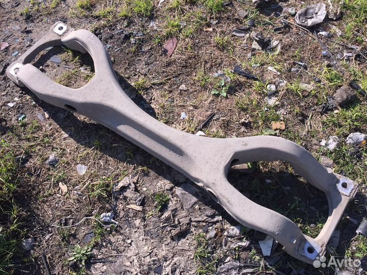 Балка задняя Audi Q7