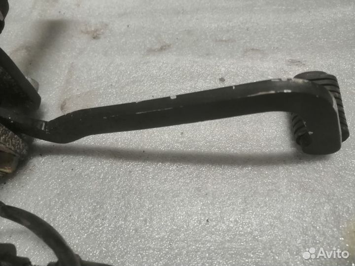 Продам лапку переключения на Yamaha XvS 1100