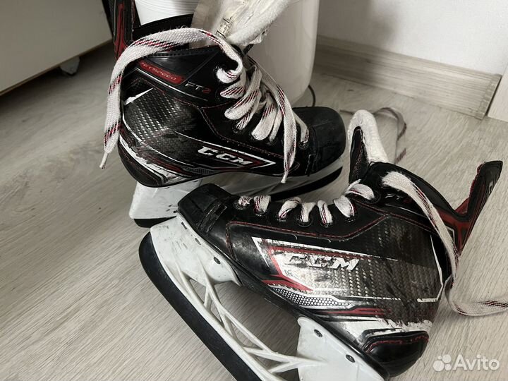 Хоккейные коньки ccm 31 размер оригинал