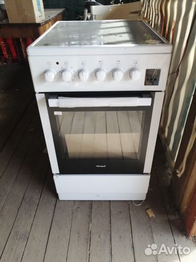 Электрическая плита Weissgauff WES E2V16 WE