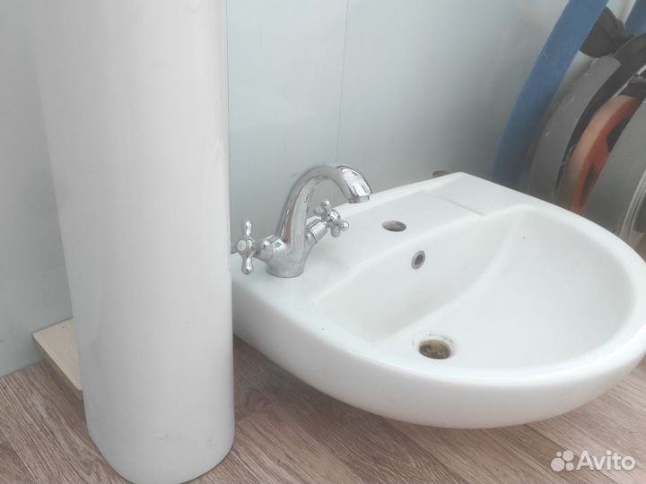 Раковина в ванну с пьедесталом б/у