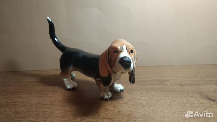 Фарфоровая статуэтка 