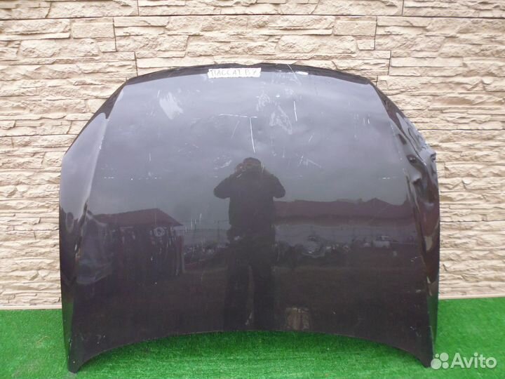 Капот на Фольксваген Пассат В7 с 2011