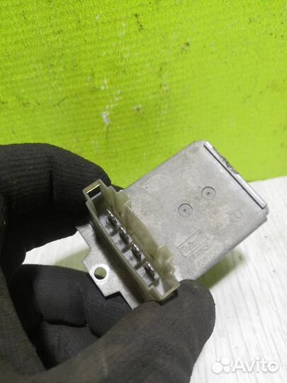 Резистор отопителя Фольксваген Гольф 3 Венто