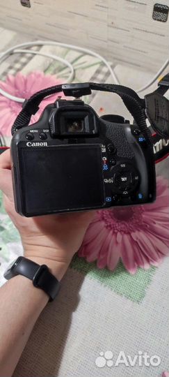 Фотоаппарат Canon EOS 1000D