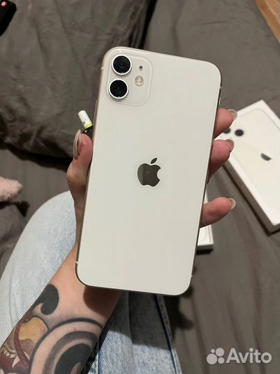 iPhone 11, 64 ГБ