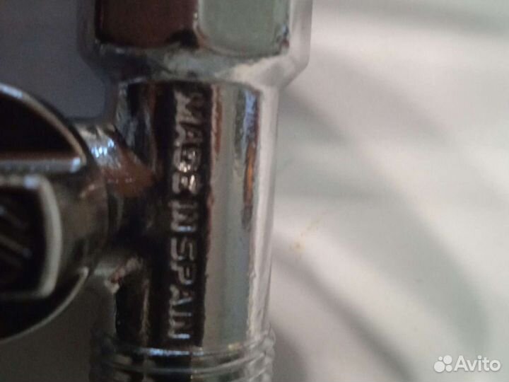 Кран трёх проходной