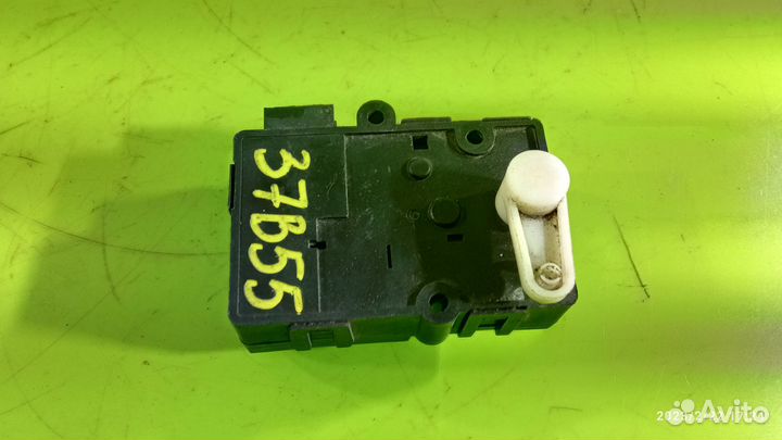 Сервопривод заслонки отопителя Mitsubishi Carisma