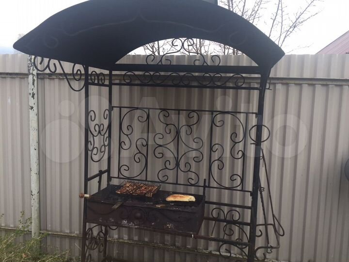 Дом 300 м² на участке 6 сот.