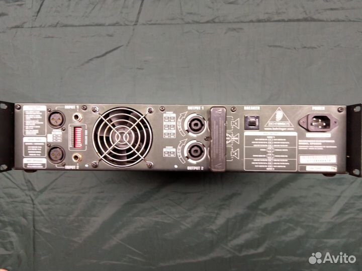 Behringer EP2000 Europower 2-канальный усилитель м