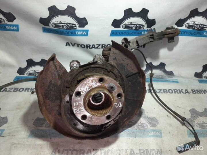 Кулак поворотный задний правый Bmw X5 E53 M57D30