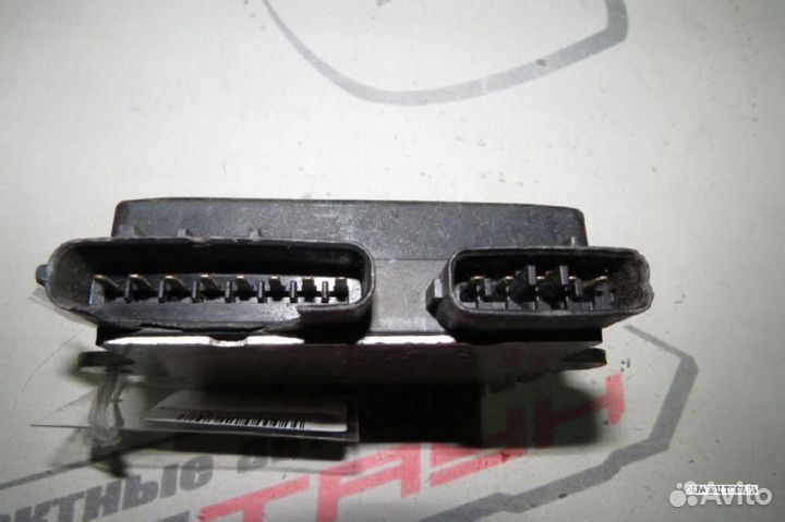 Блок управления форсунками toyota 3S-FSE 8987120020