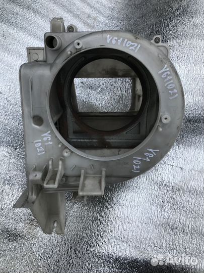 Ниссан Патрол У61 Корпус моторчика печки