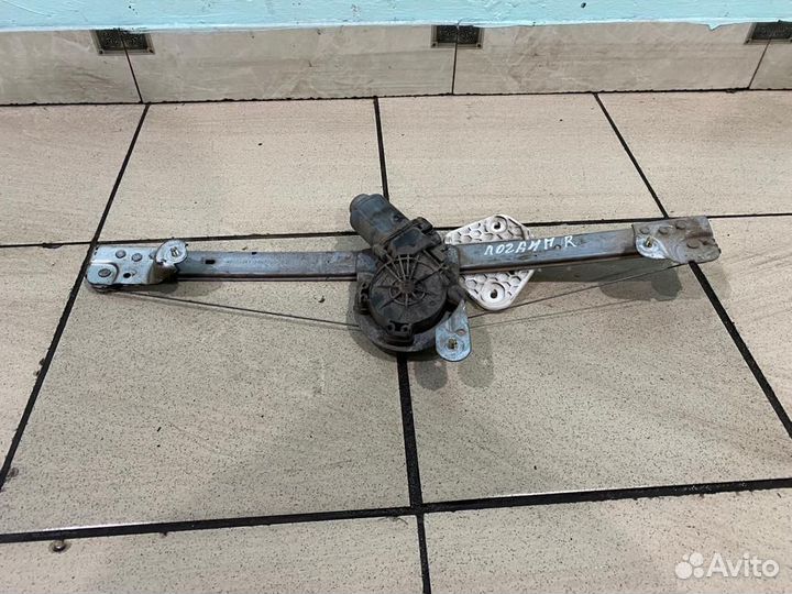 Стеклоподьемник передний правый Renault Logan