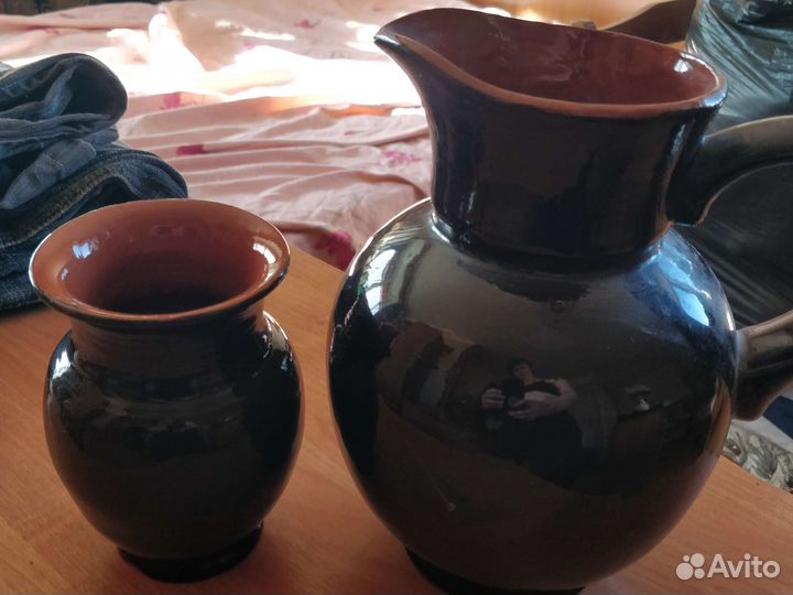 Глиняный кувшин и ваза