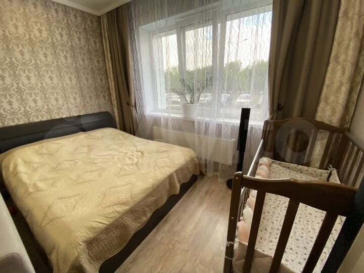 2-к. квартира, 64 м², 1/18 эт.