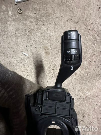 Подрулевой переключатель поворотников Ford Focus 2