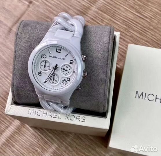 Привезли из Европы Micahel Kors 5387 керамика