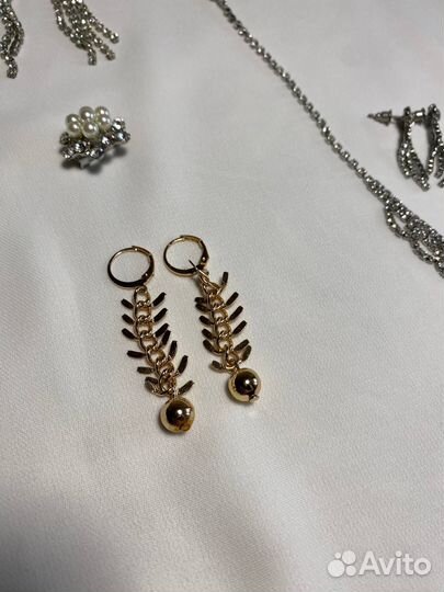 Женские украшения