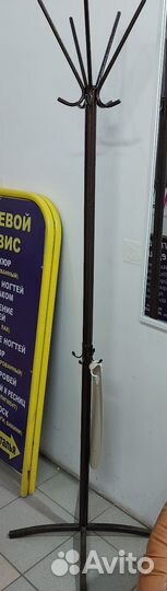 Вешалка для одежды напольная металлическая