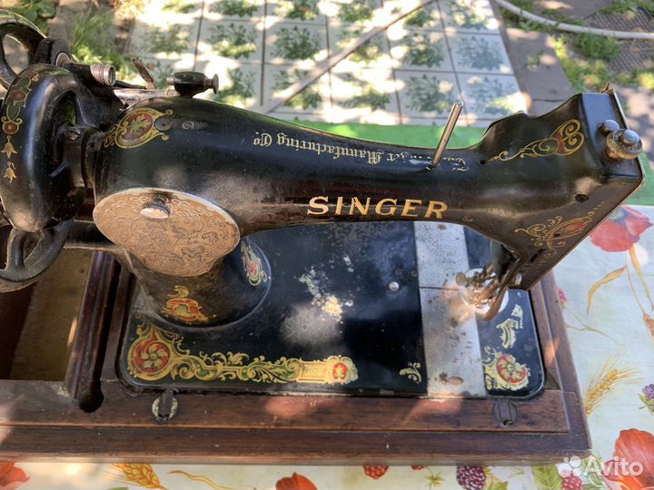 Швейная машинка Зингер ручная