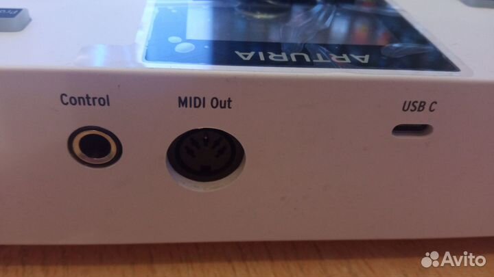 Миди клавиатура Arturia KeyLab Essential 49 mk3