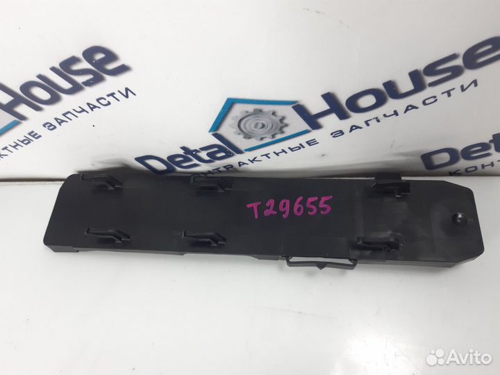 Крышка салонного фильтра Volkswagen Jetta 5 2.0TDI