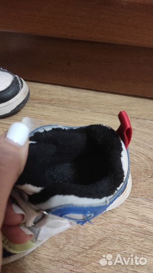 Кроссовки детские