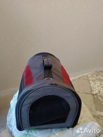 Переноска для кошек и маленьких собак