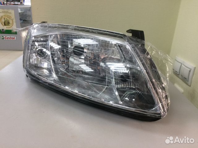 Фара передняя Ваз 2190 Гранта, правая, поштучно