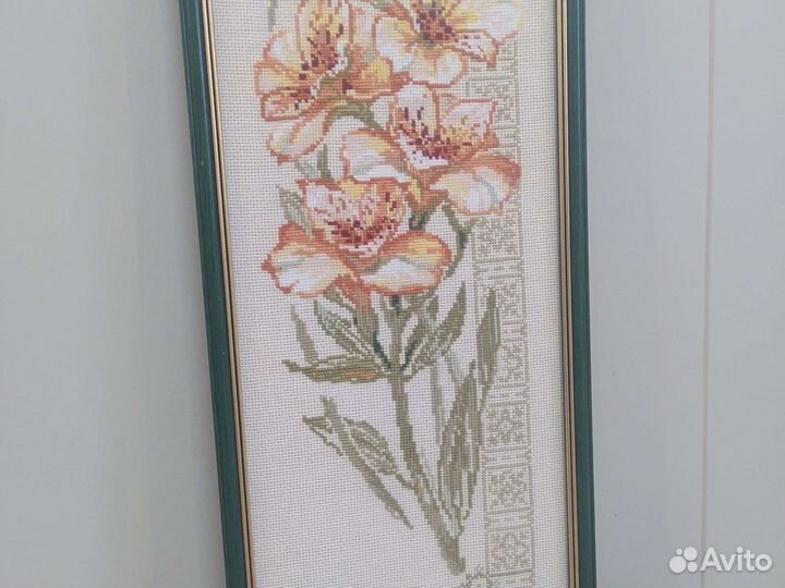 Готовая вышивка крестом картина