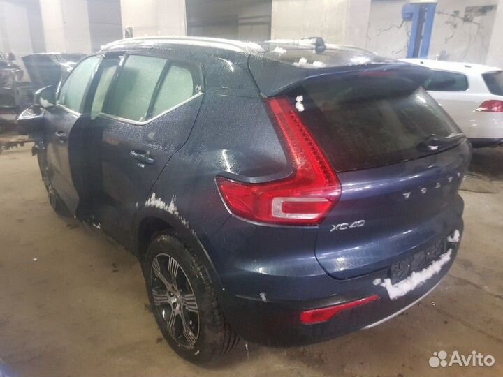 Замок двери задний правый (Volvo XC40)