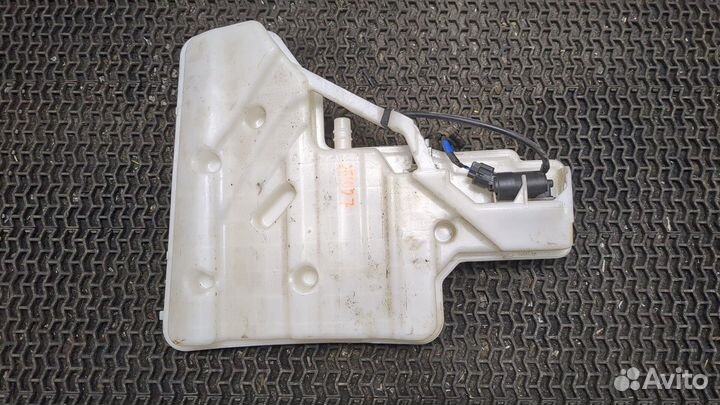 Бачок омывателя Genesis G70, 2020