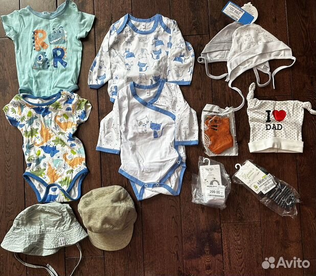 Продам комбинезоны на малыша размер 56-62