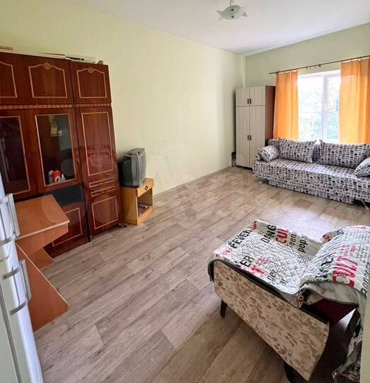 Комната 18 м² в 3-к., 2/2 эт.