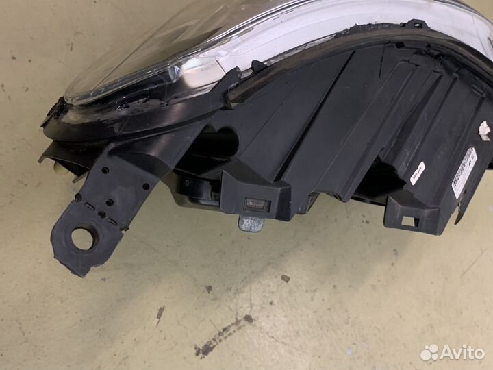 Фара левая Peugeot Expert 4