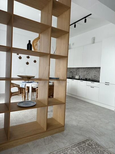 3-к. квартира, 100 м², 1/3 эт.