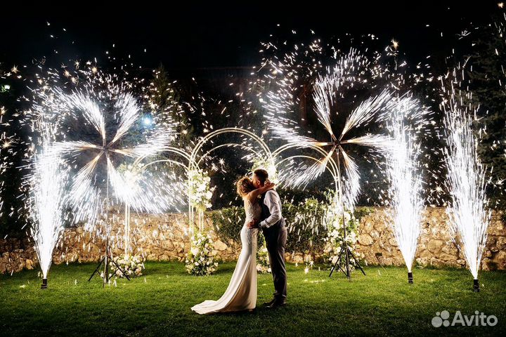 Красивые салюты и фейерверки на ваши праздники