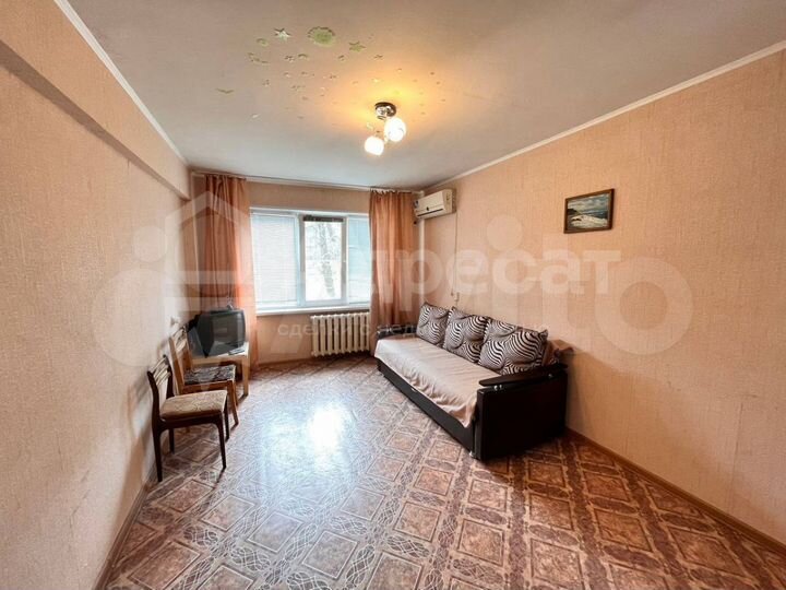 1-к. квартира, 35 м², 1/4 эт.