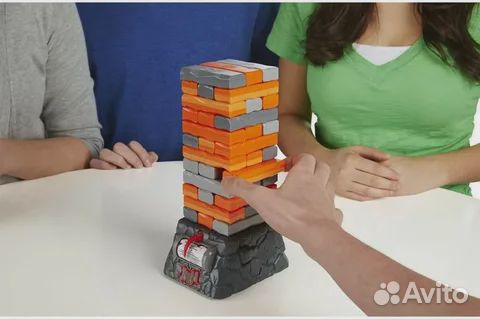 Новая классная игра Дженга Квейк от Hasbro