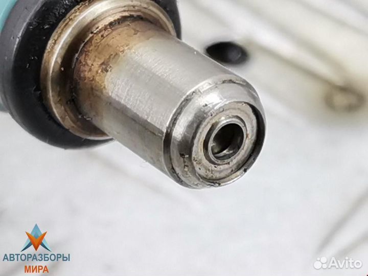 Форсунка Audi A4 B5 рест. 2001 06B133551K