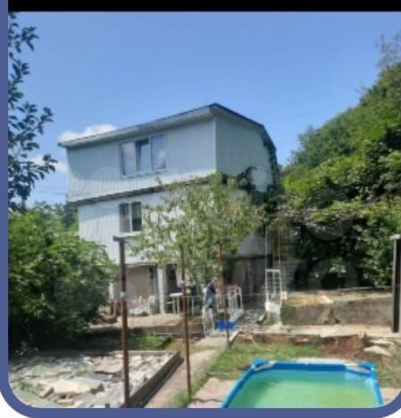 Дом 82 м² на участке 7,6 сот.