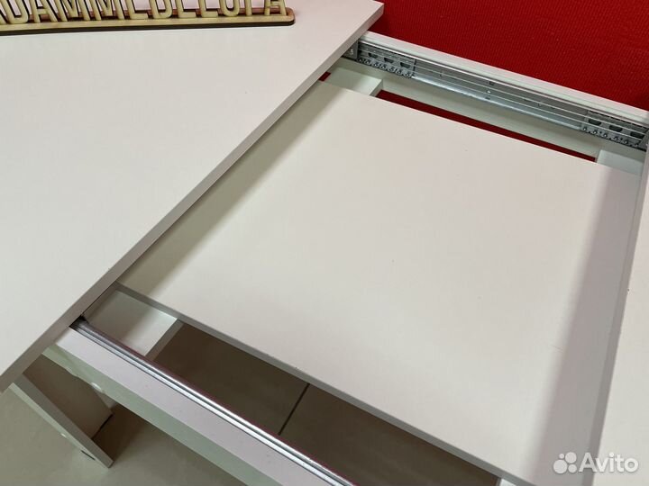 Кухонный стол