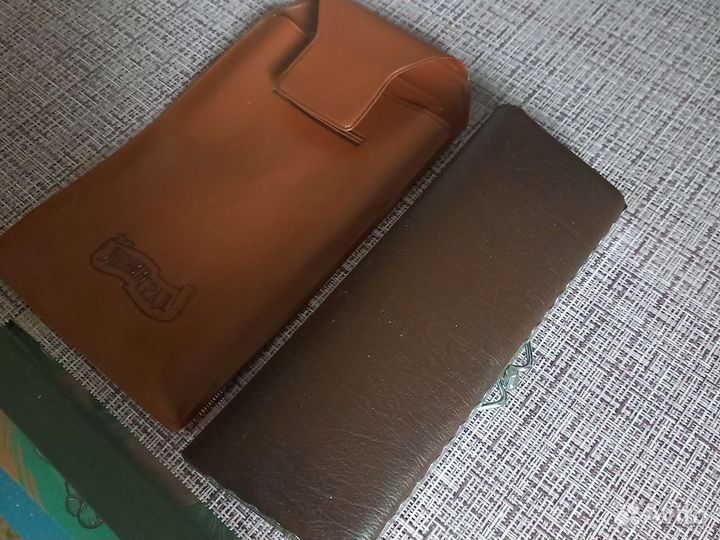 Футляры разные