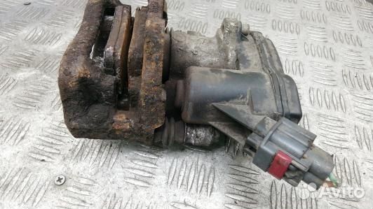 Суппорт тормозной задний правый renault scenic 3